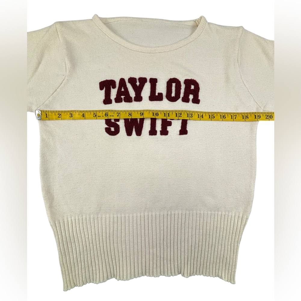 Taylor Swift | Knit collegiate Sweater | XS | Official Red Tour Merch - Picture 4 of 4